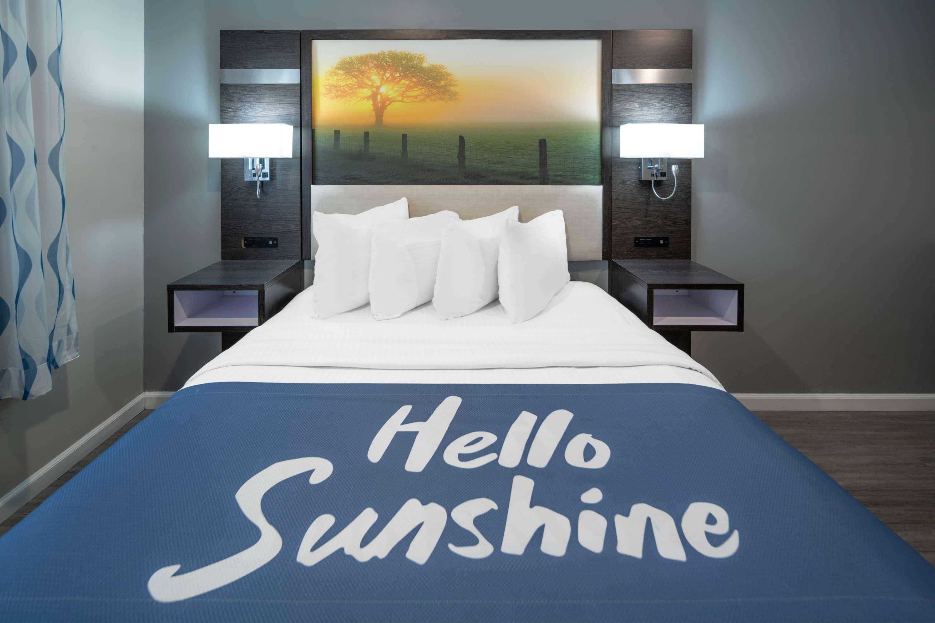 Days Inn By Wyndham Galt - Elk Grove South Ngoại thất bức ảnh