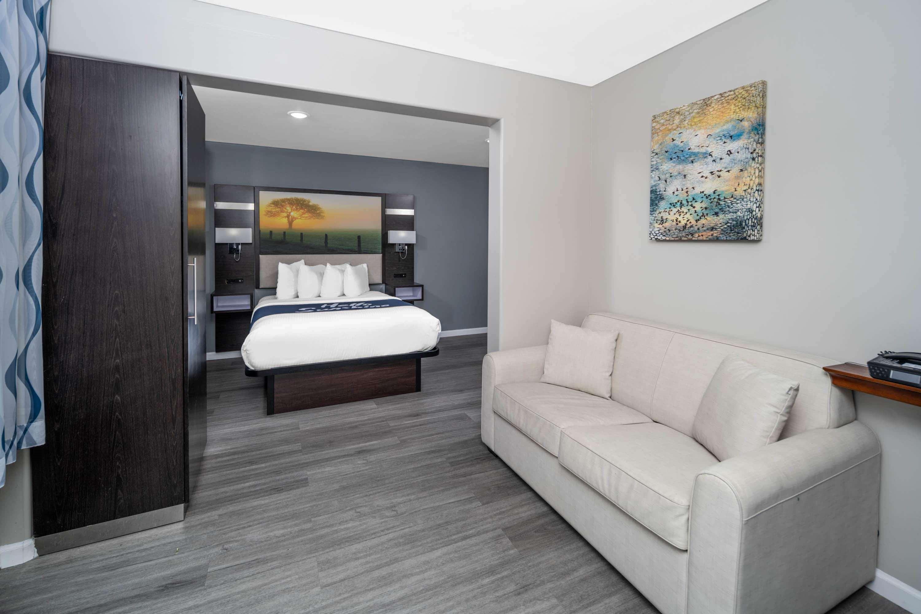 Days Inn By Wyndham Galt - Elk Grove South Ngoại thất bức ảnh